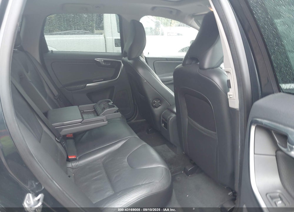 2014 VOLVO XC60 VIN: YV4940DZ4E2509957