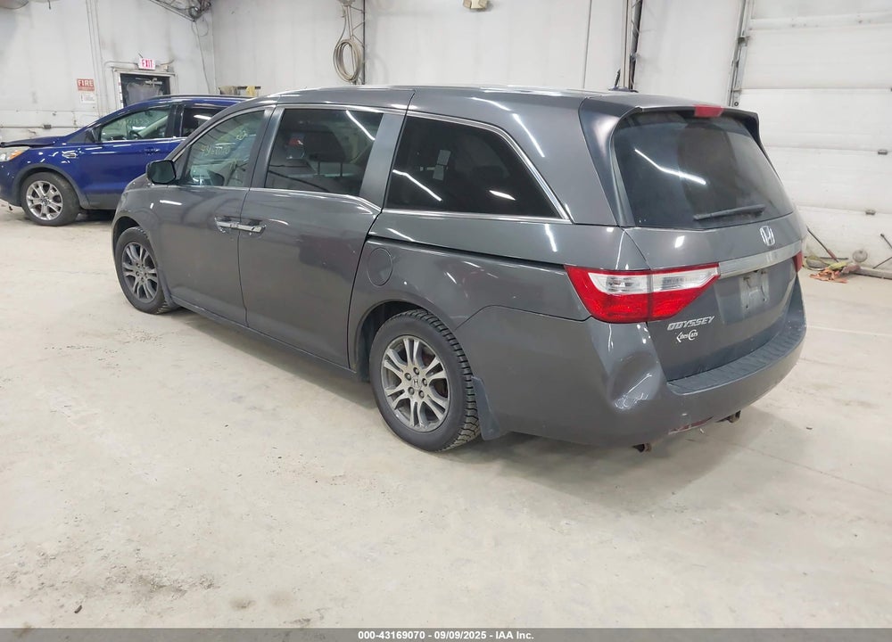 2013 HONDA ODYSSEY EX-L VIN: 5FNRL5H62DB084320