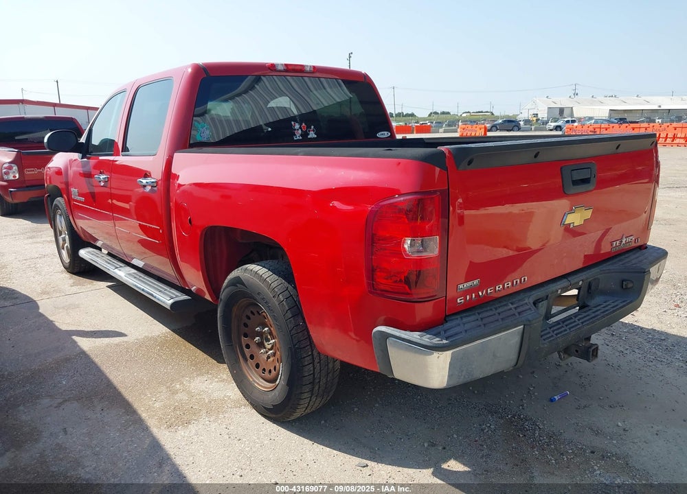 2011 CHEVROLET SILVERADO 1500 LT VIN: 3GCPCSE07BG201550