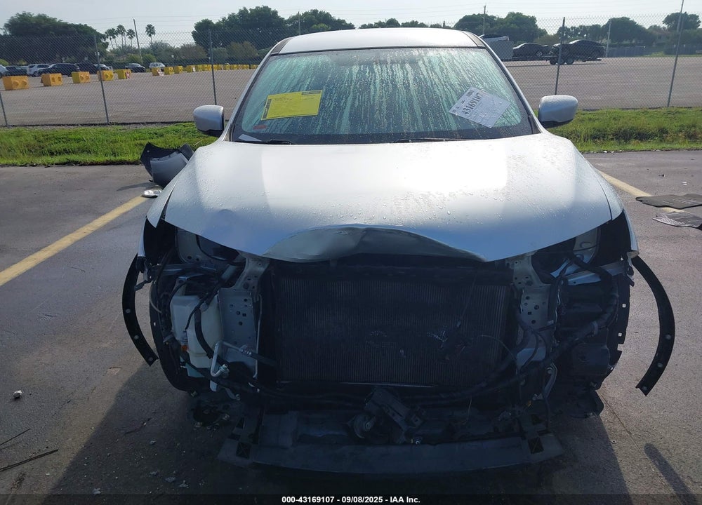 2017 NISSAN ROGUE S VIN: KNMAT2MT6HP555825