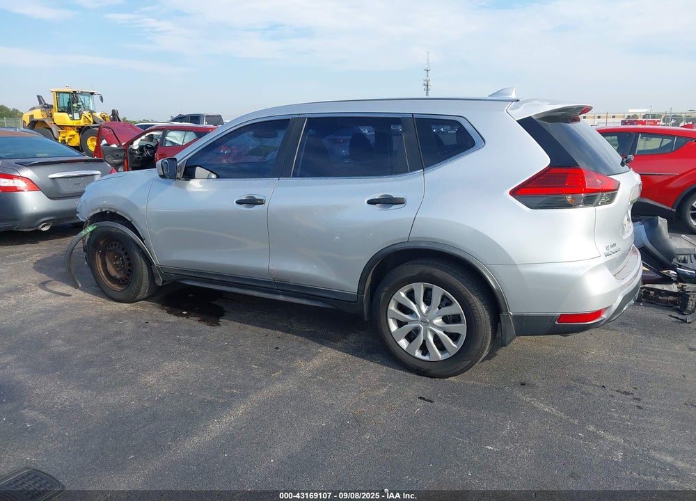 2017 NISSAN ROGUE S VIN: KNMAT2MT6HP555825