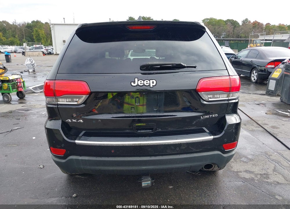 2018 JEEP GRAND CHEROKEE VIN: 1C4RJFBG3JC265139