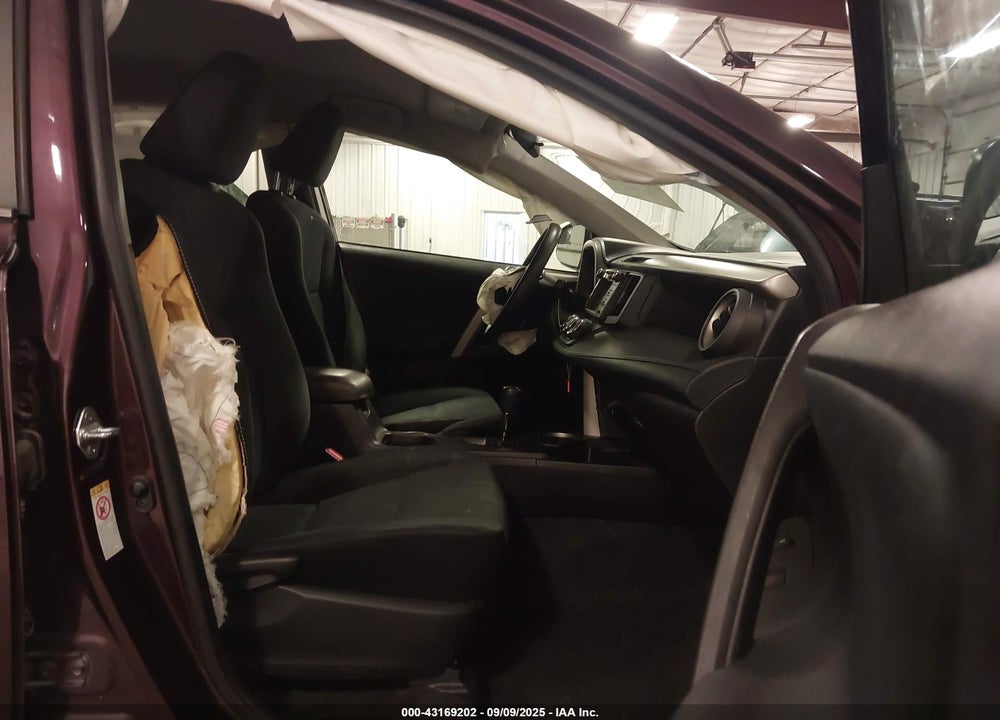 2017 TOYOTA RAV4 VIN: 2T3BFREV8HW631943