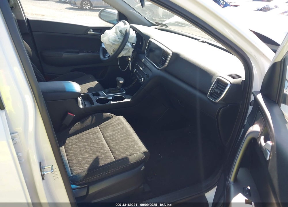 2022 KIA SPORTAGE VIN: KNDPMCAC7N7002968