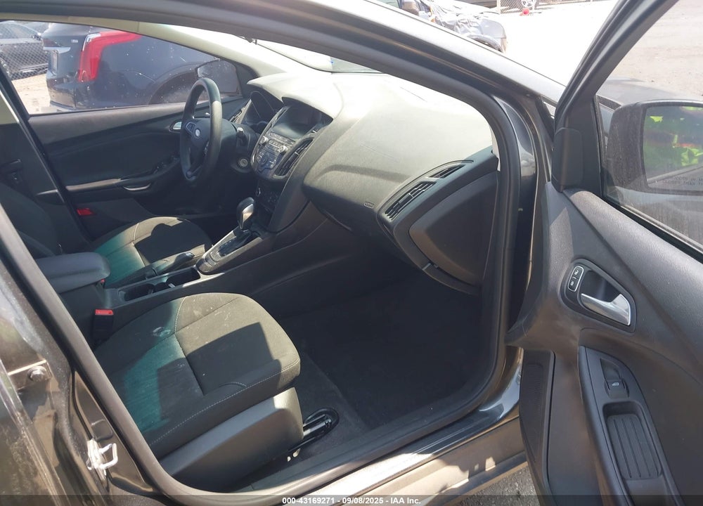 2018 FORD FOCUS VIN: 1FADP3F2XJL275257