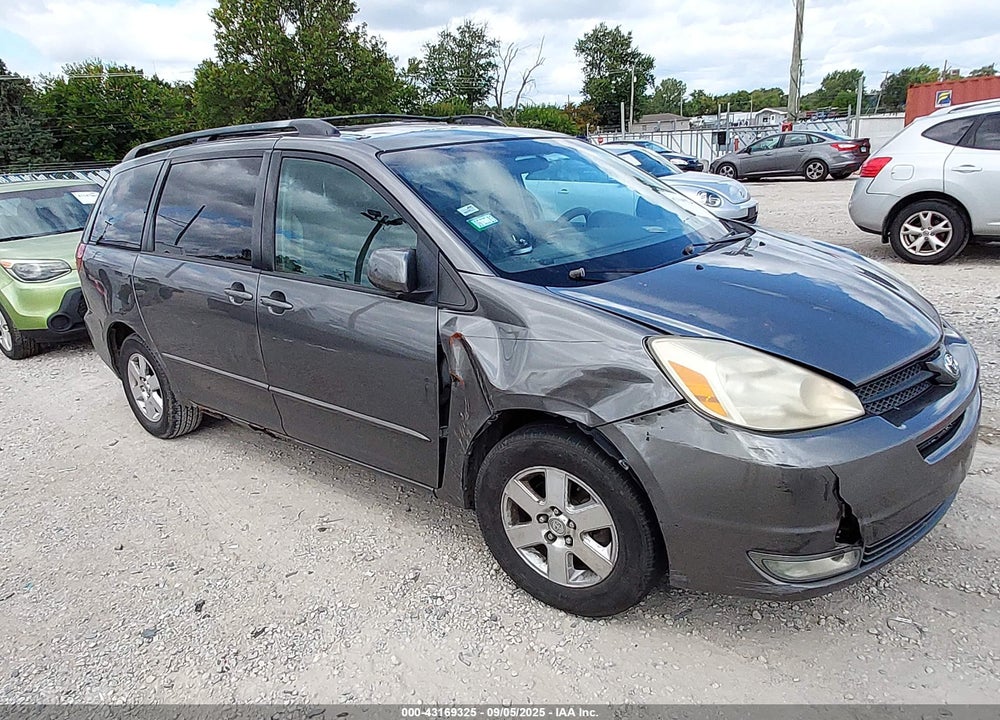 2004 TOYOTA SIENNA XLE VIN: 5TDZA22C94S200028