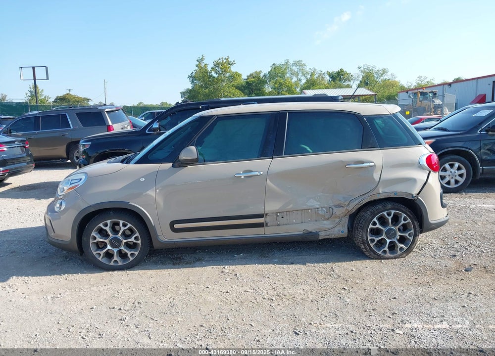 2014 FIAT 500L TREKKING VIN: ZFBCFADH1EZ019213