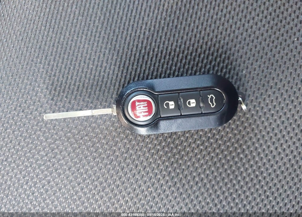 2014 FIAT 500L TREKKING VIN: ZFBCFADH1EZ019213