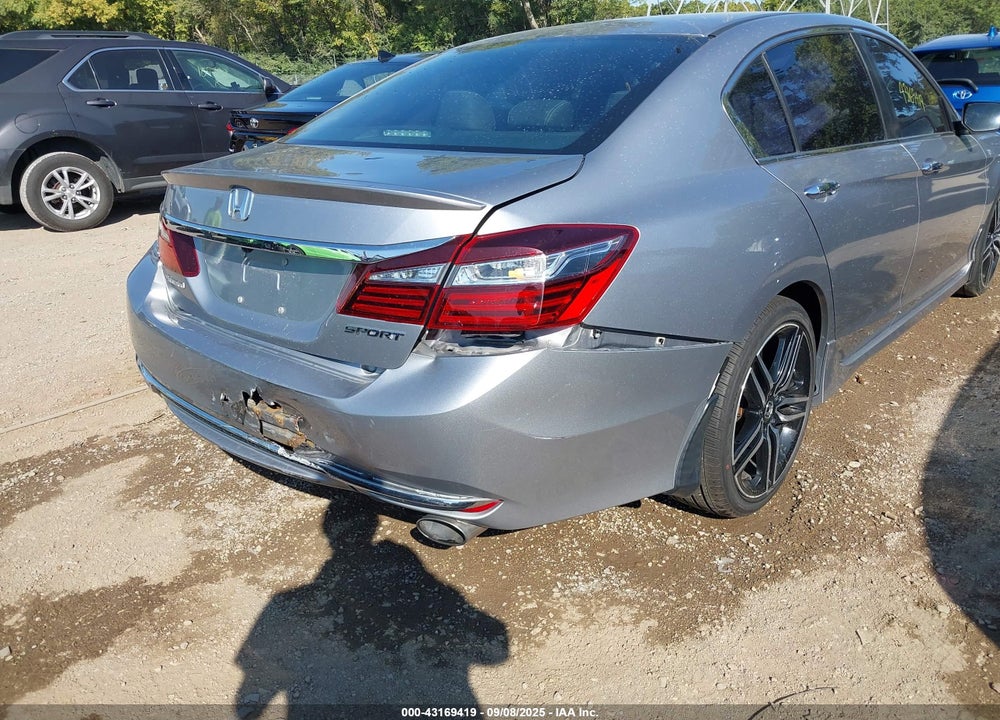 2016 HONDA ACCORD VIN: 1HGCR2F56GA165686