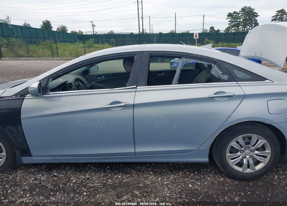 2012 HYUNDAI SONATA VIN: 5NPEB4AC3CH403932