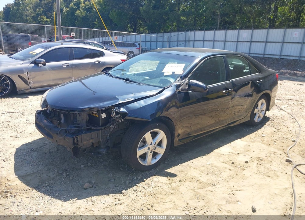 2014 TOYOTA CAMRY SE VIN: 4T1BF1FKXEU325157