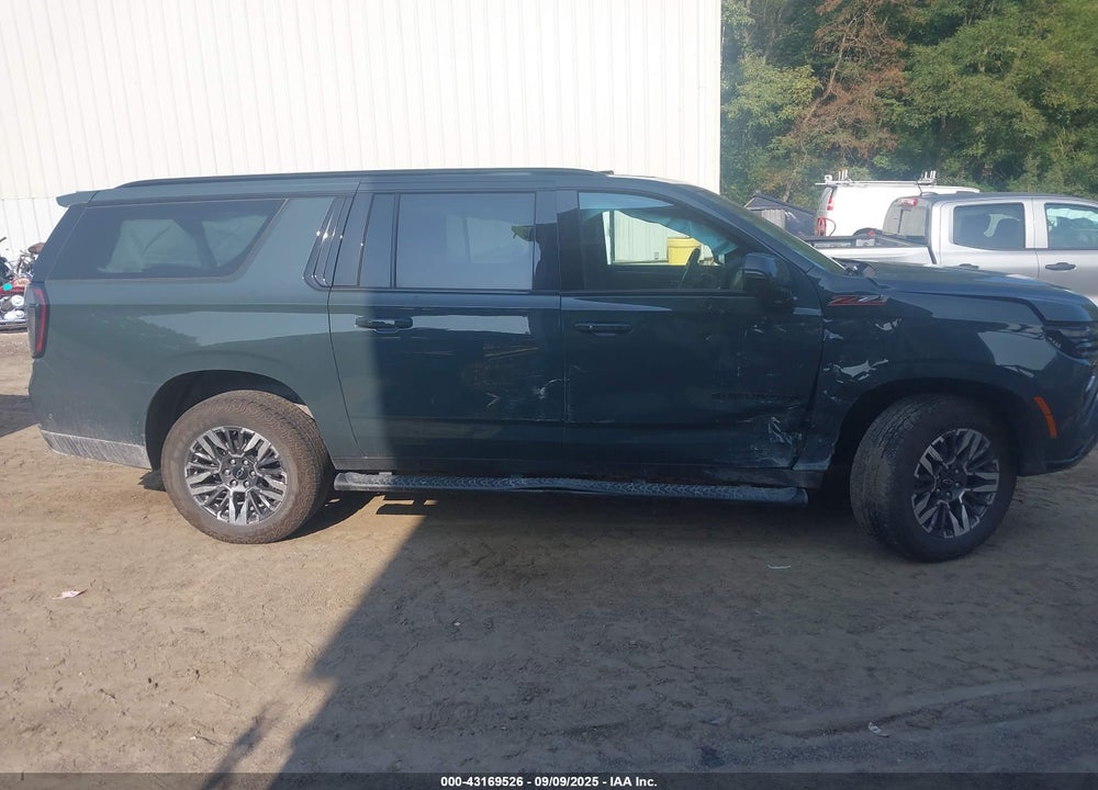 2025 CHEVROLET SUBURBAN 4WD Z71 VIN: 1GNS6DRD4SR207856