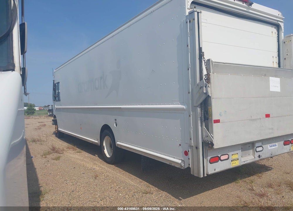 2012 FREIGHTLINER CHASSIS M LINE WALK-IN VAN VIN: 4UZAC3DV7CCBT7182