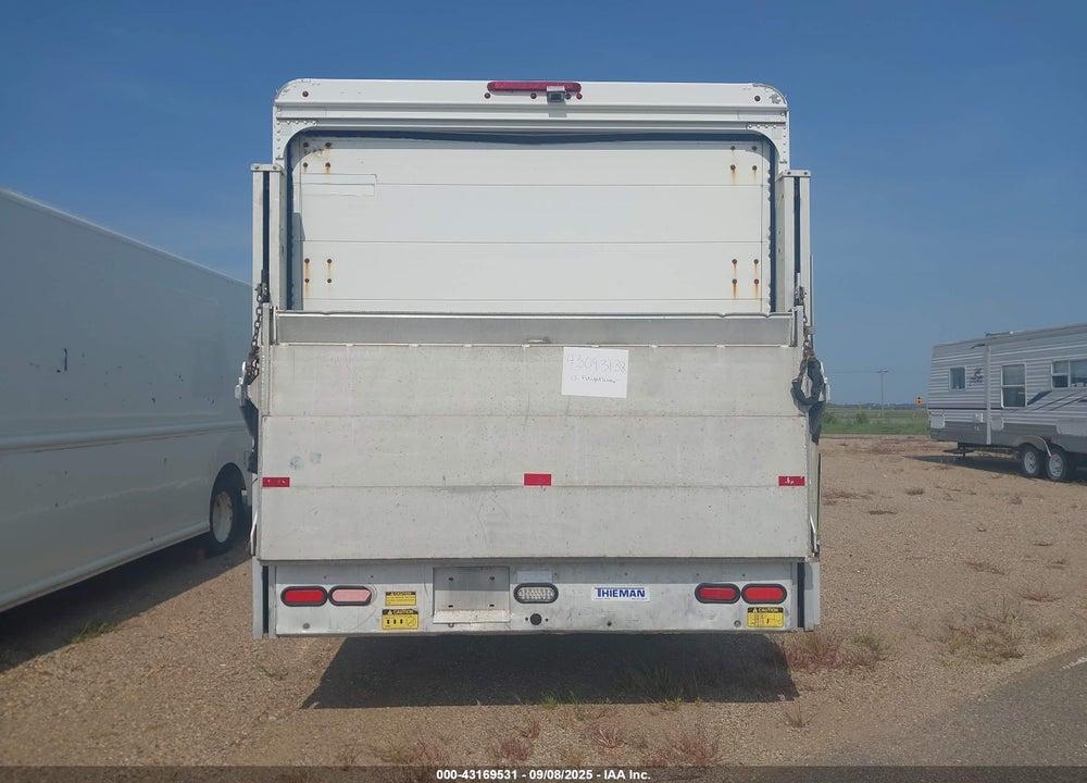 2012 FREIGHTLINER CHASSIS M LINE WALK-IN VAN VIN: 4UZAC3DV7CCBT7182
