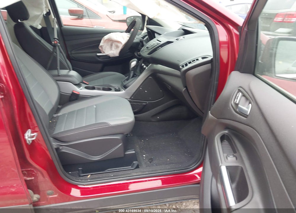 2016 FORD ESCAPE VIN: 1FMCU9GX5GUB91695