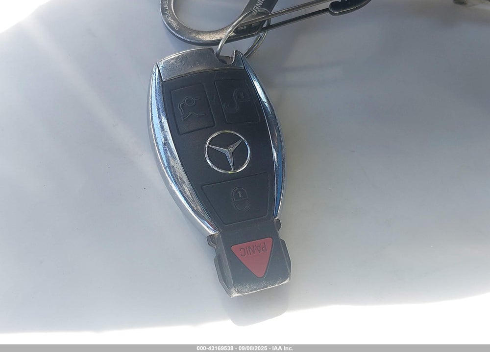 2011 MERCEDES-BENZ E 350 VIN: WDDHF5GB8BA504594