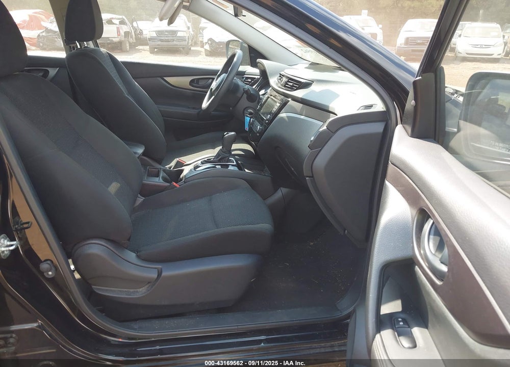 2021 NISSAN ROGUE SPORT VIN: JN1BJ1AV2MW561893
