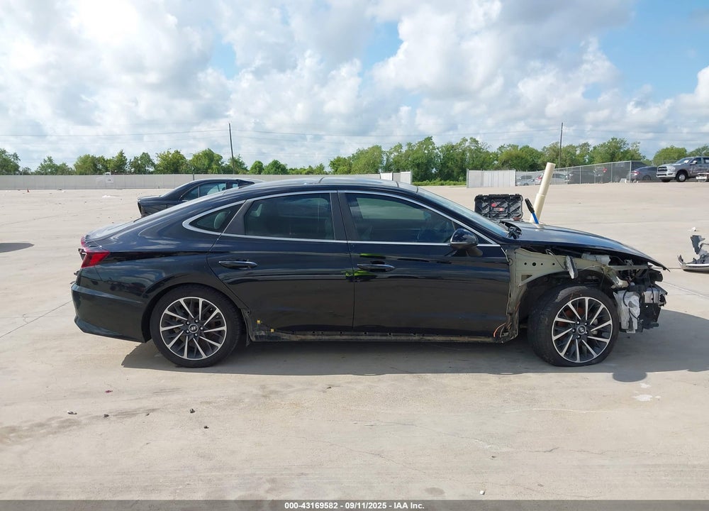 2022 HYUNDAI SONATA LIMITED VIN: KMHL34J22NA179182