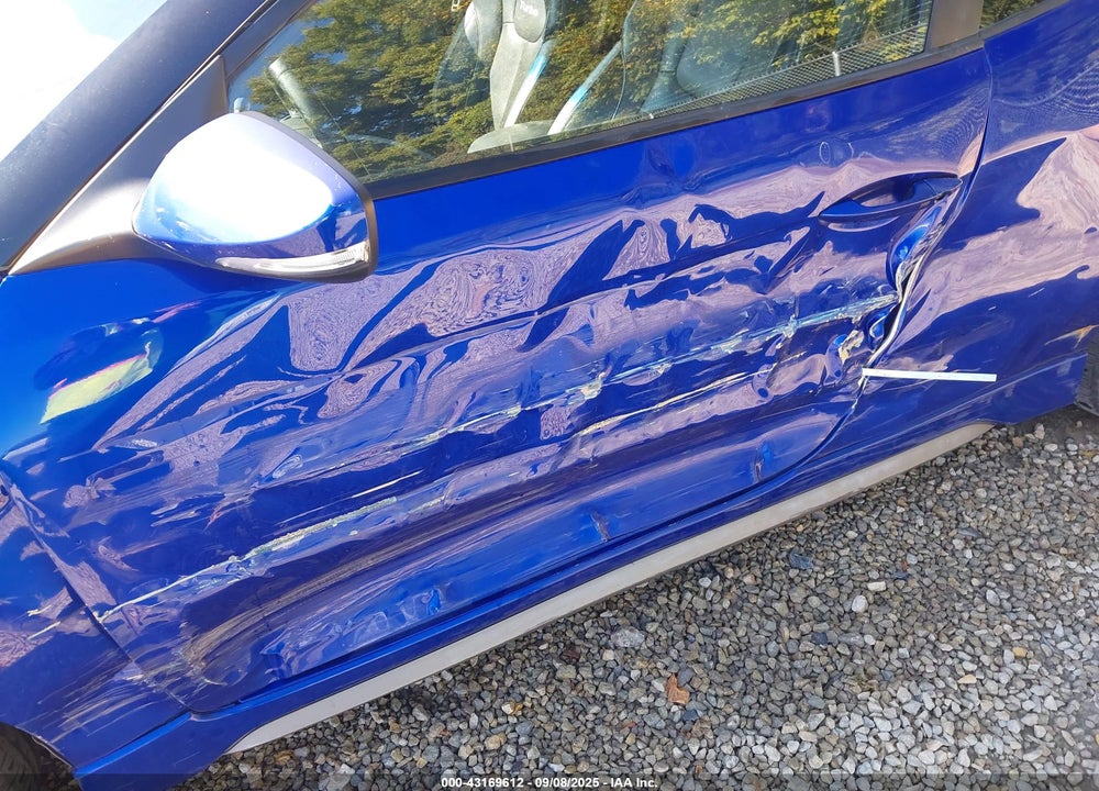 2013 HYUNDAI VELOSTER VIN: KMHTC6AE7DU140638