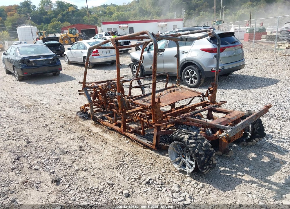 2015 JOHN DEERE 550 XUV VIN: 1M0550FBLEM050117