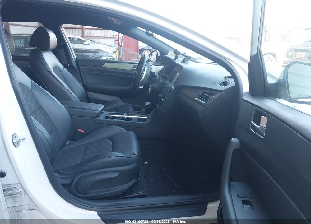 2017 HYUNDAI SONATA VIN: 5NPE34AB1HH499670
