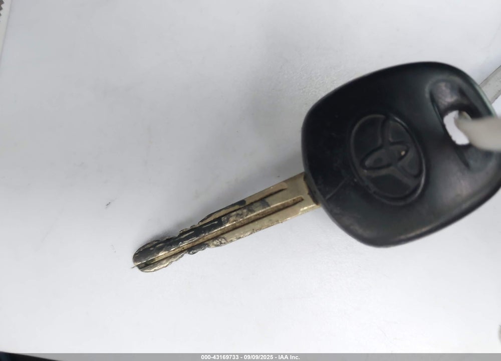 2007 SCION TC VIN: JTKDE177570160681