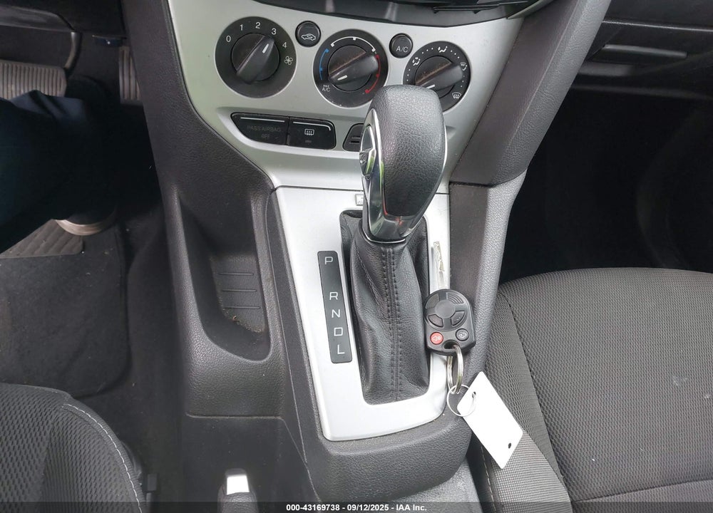 2014 FORD FOCUS SE VIN: 1FADP3F29EL391362