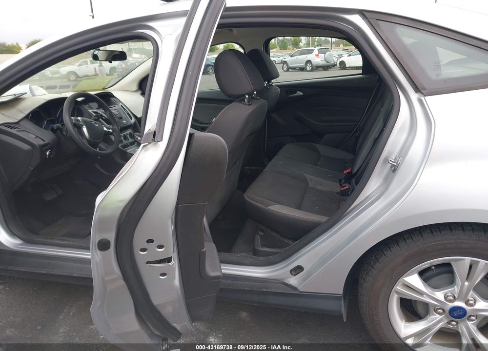 2014 FORD FOCUS SE VIN: 1FADP3F29EL391362