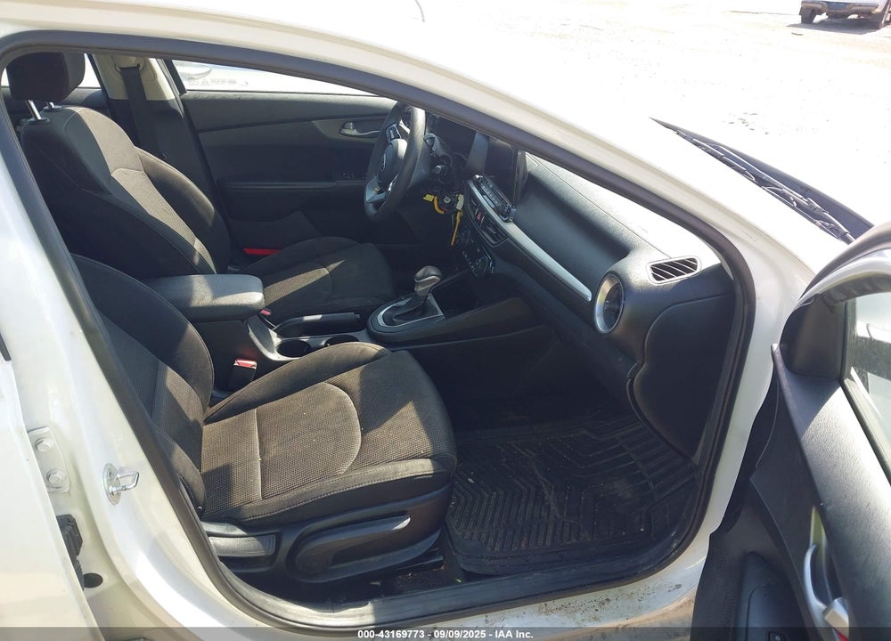 2019 KIA FORTE VIN: 3KPF24AD3KE050849