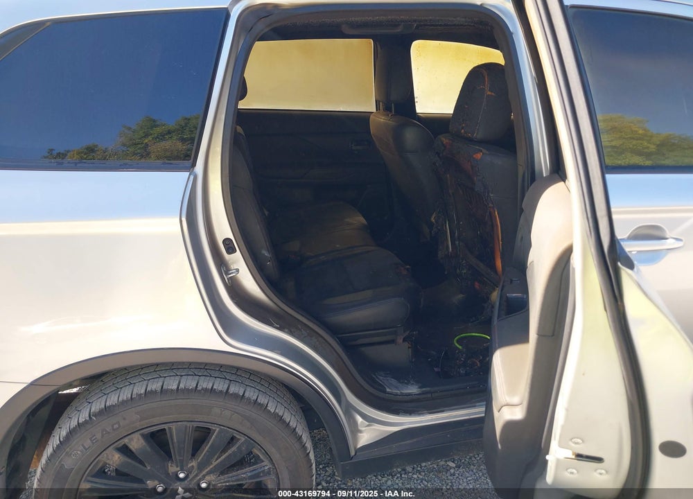2020 MITSUBISHI OUTLANDER VIN: JA4AZ3A36LZ030859