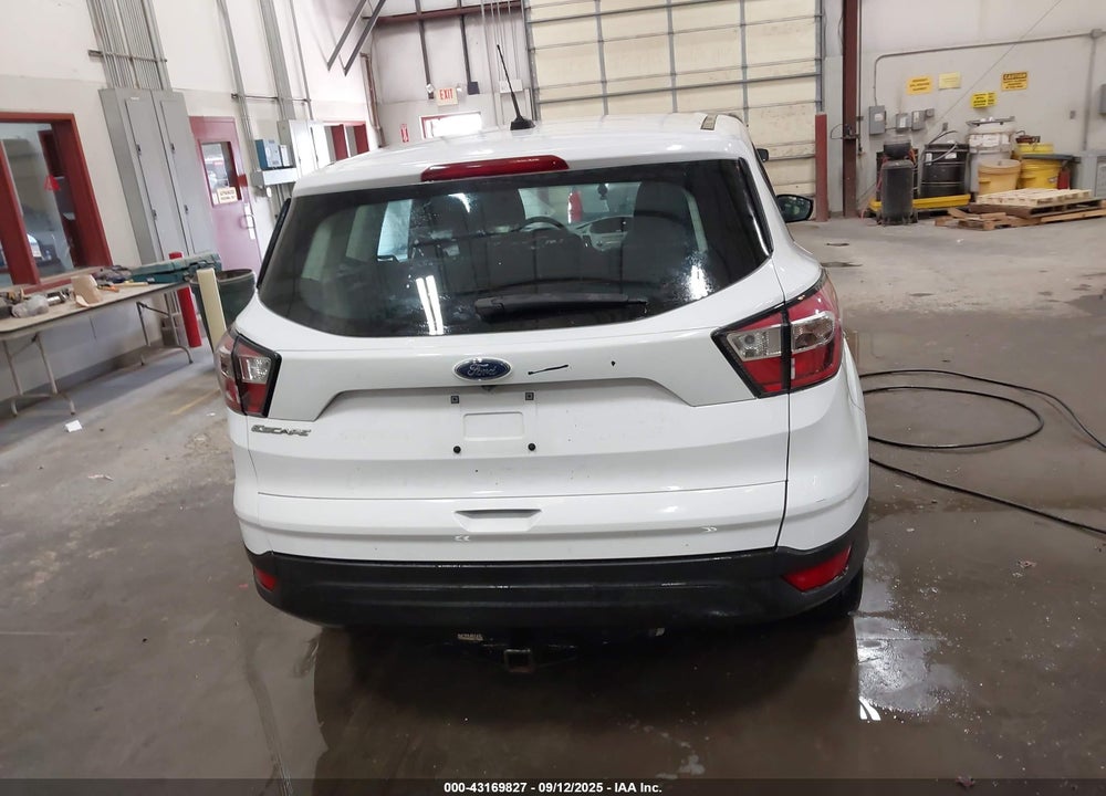 2017 FORD ESCAPE VIN: 1FMCU0F76HUE36180