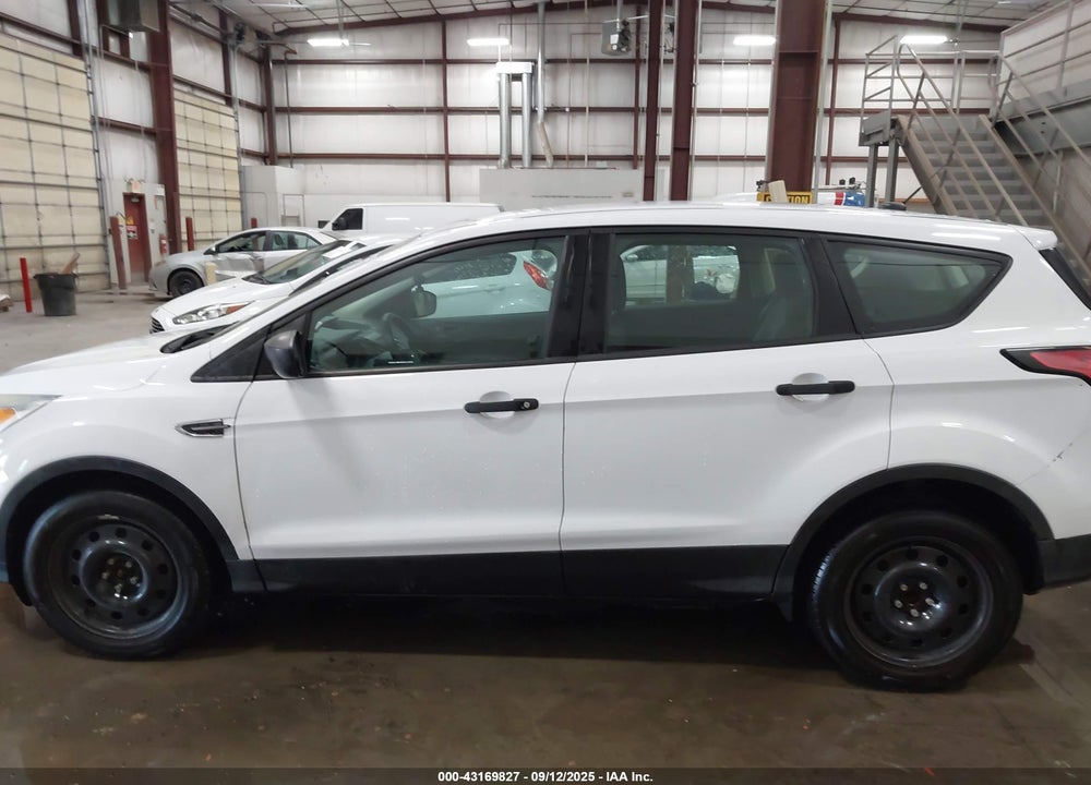 2017 FORD ESCAPE VIN: 1FMCU0F76HUE36180