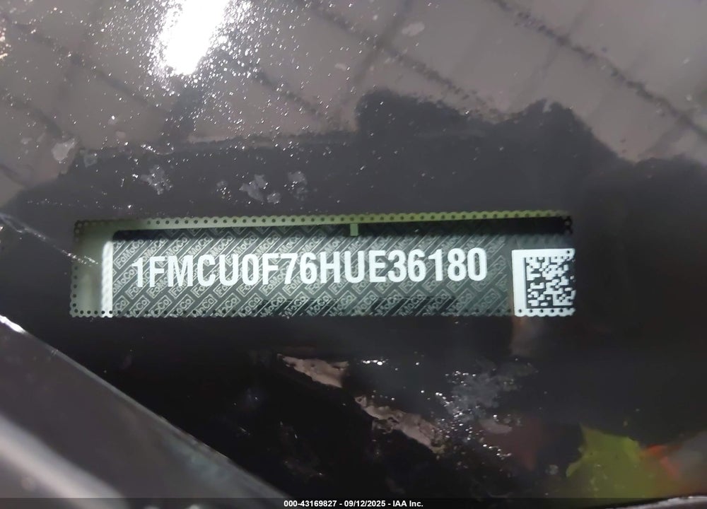 2017 FORD ESCAPE VIN: 1FMCU0F76HUE36180
