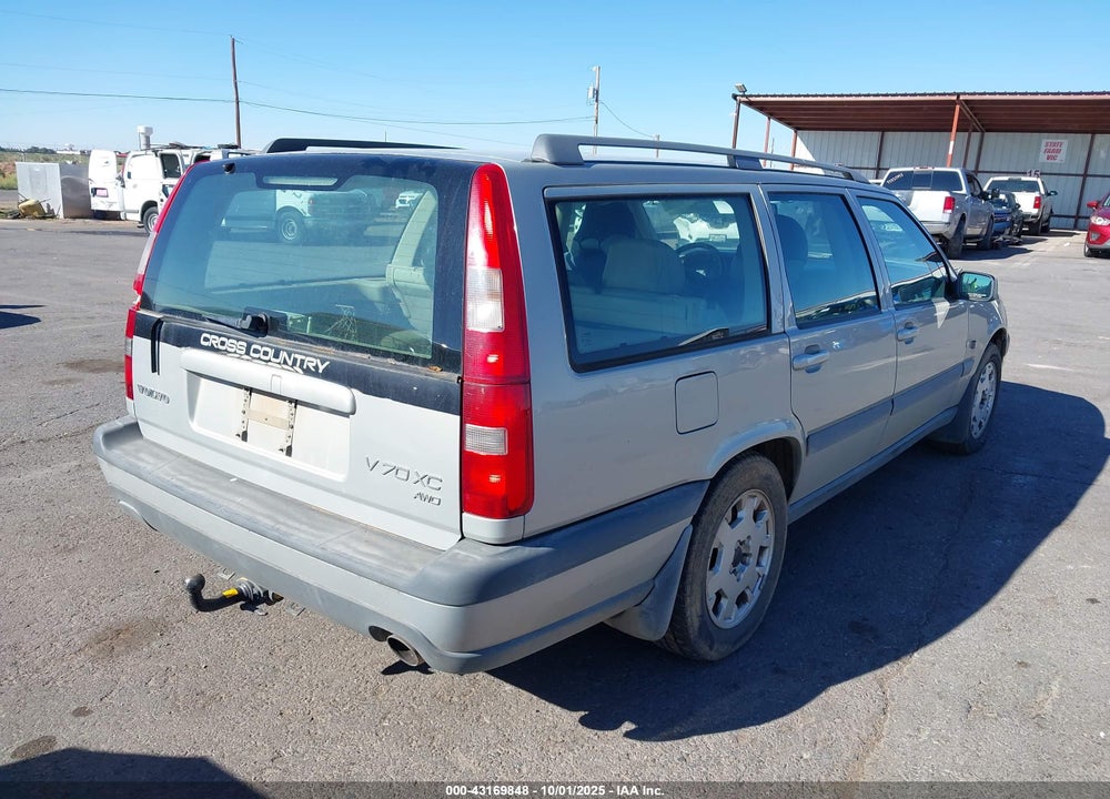 2000 VOLVO V70 XC/XC SE VIN: YV1LZ56D8Y2693856