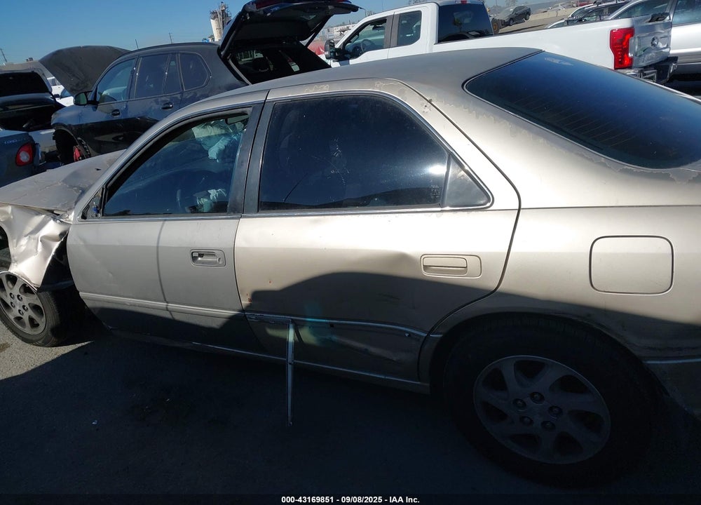 1999 TOYOTA CAMRY LE V6 VIN: JT2BF28K3X0198715