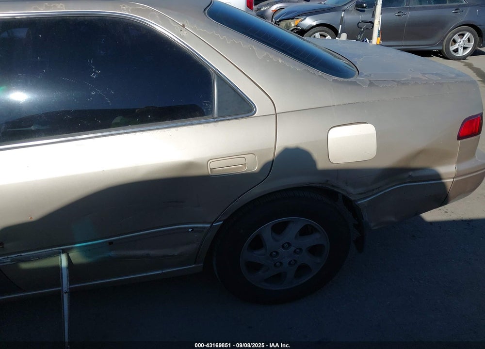 1999 TOYOTA CAMRY LE V6 VIN: JT2BF28K3X0198715