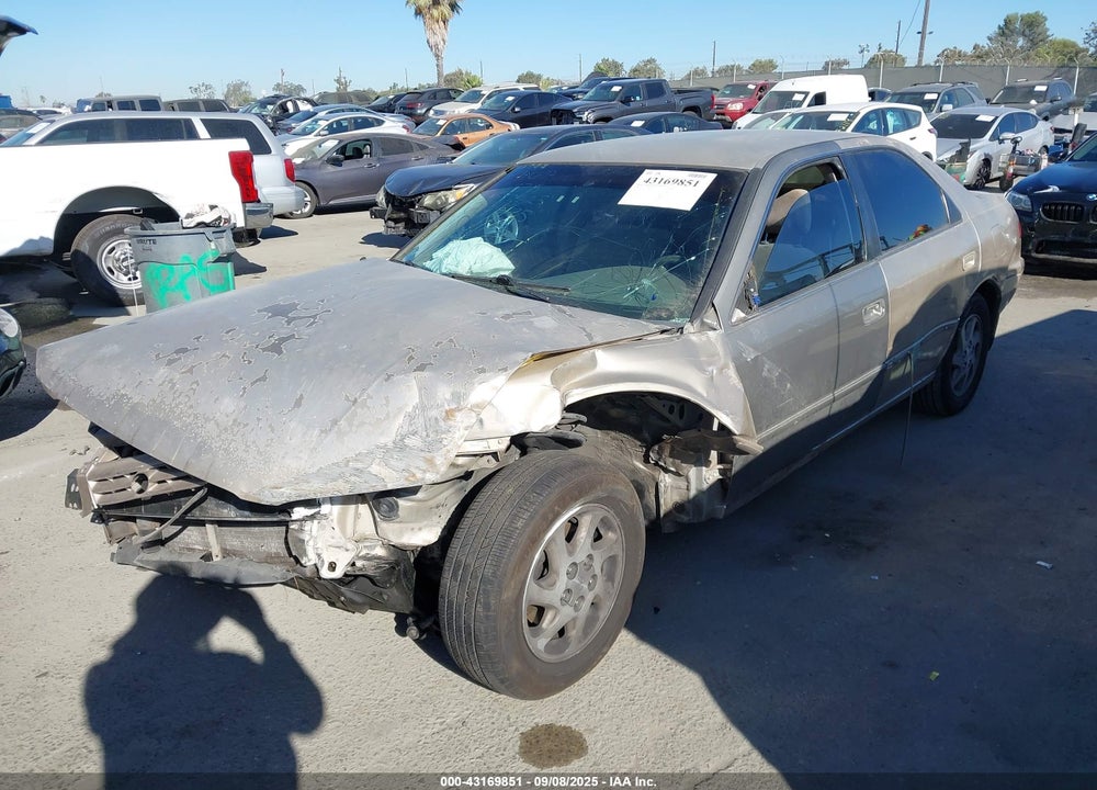 1999 TOYOTA CAMRY LE V6 VIN: JT2BF28K3X0198715