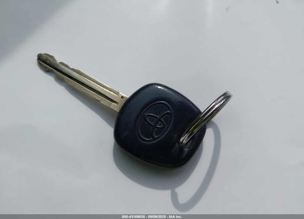 2007 TOYOTA CAMRY LE VIN: 4T1BE46K27U121153