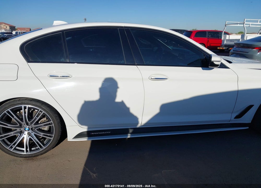 2018 BMW 5 SERIES VIN: WBAJE5C54JWA97356