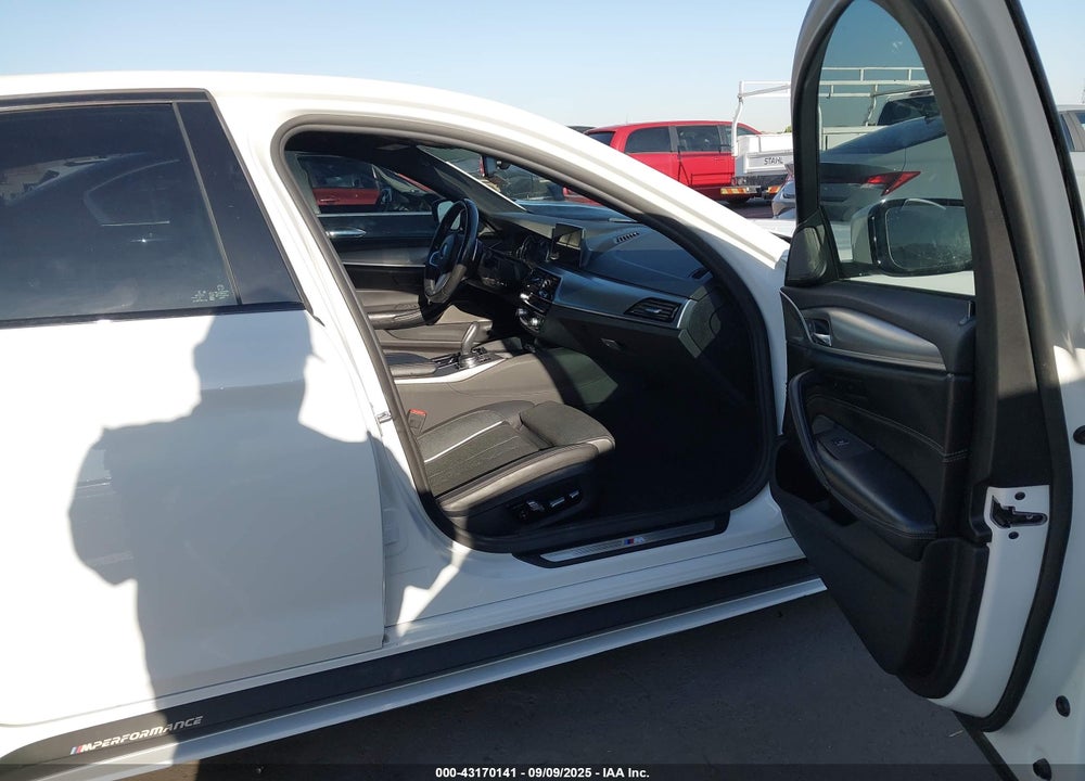 2018 BMW 5 SERIES VIN: WBAJE5C54JWA97356