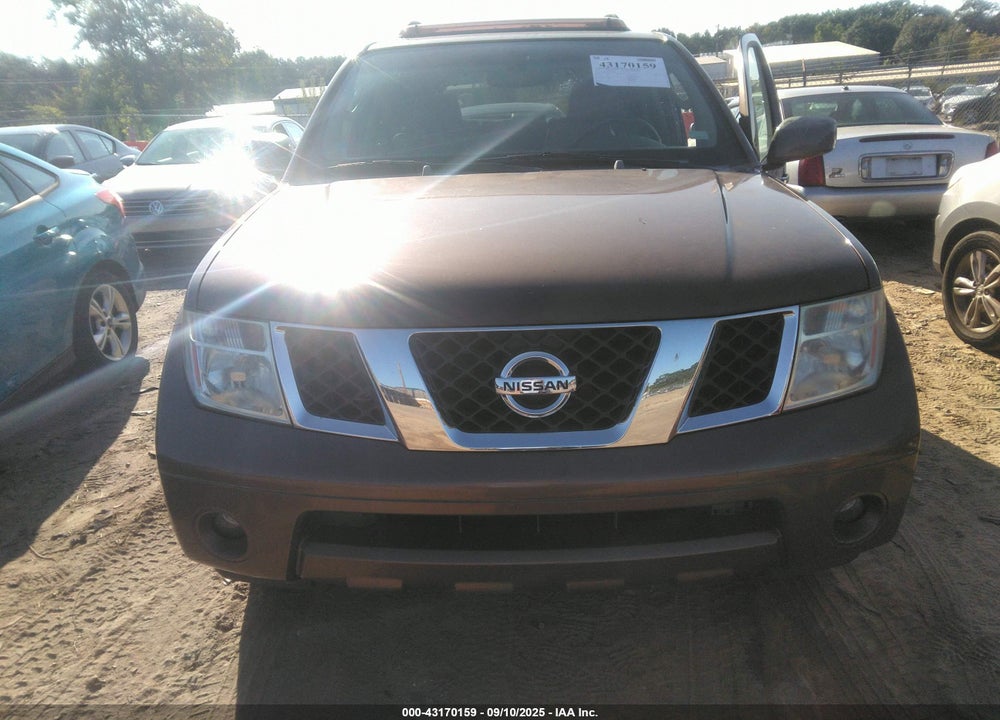 2005 NISSAN PATHFINDER LE VIN: 5N1AR18U65C725806