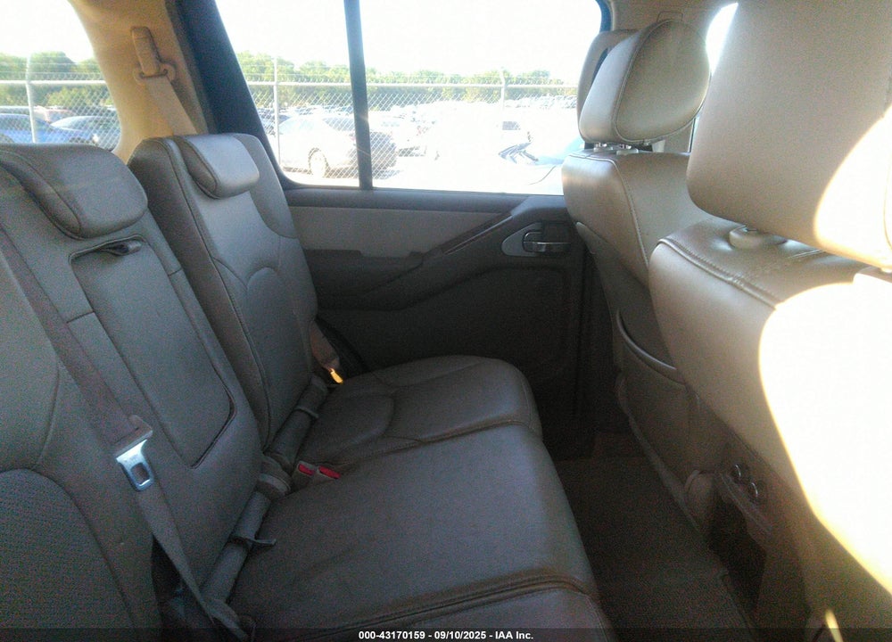 2005 NISSAN PATHFINDER LE VIN: 5N1AR18U65C725806