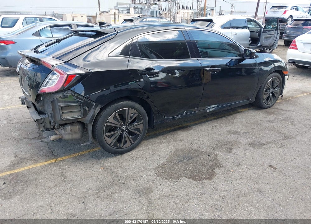 2017 HONDA CIVIC VIN: SHHFK7H57HU413820