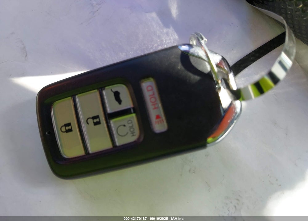 2017 HONDA CIVIC VIN: SHHFK7H57HU413820