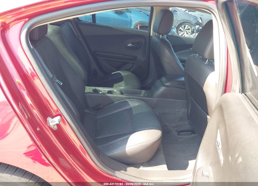 2011 CHEVROLET VOLT VIN: 1G1RD6E47BU103379