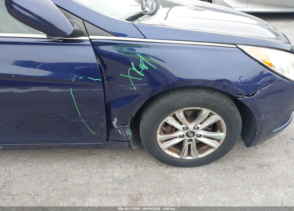 2013 HYUNDAI SONATA VIN: 5NPEB4AC0DH679650