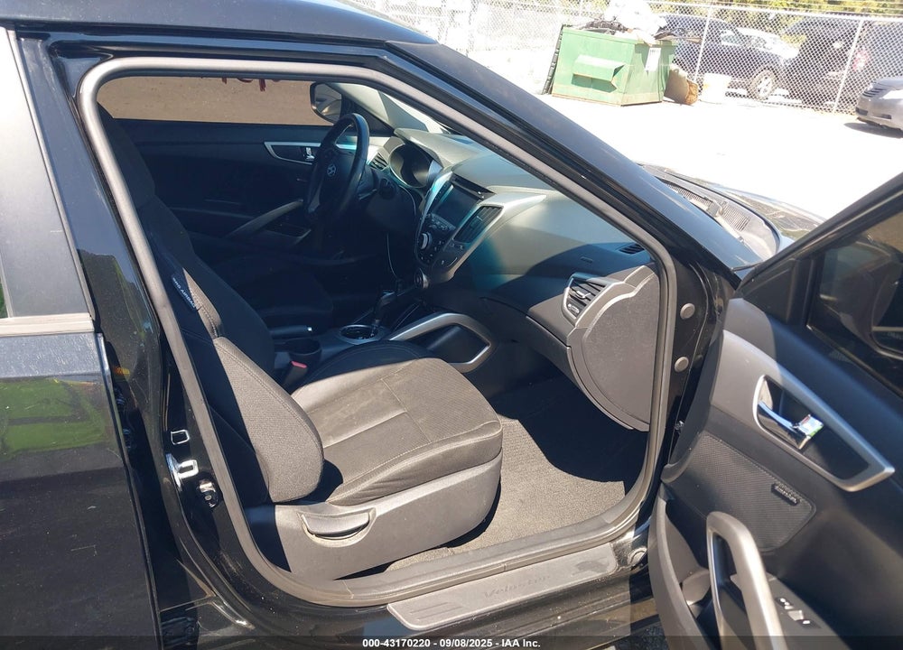 2013 HYUNDAI VELOSTER VIN: KMHTC6AD1DU131151