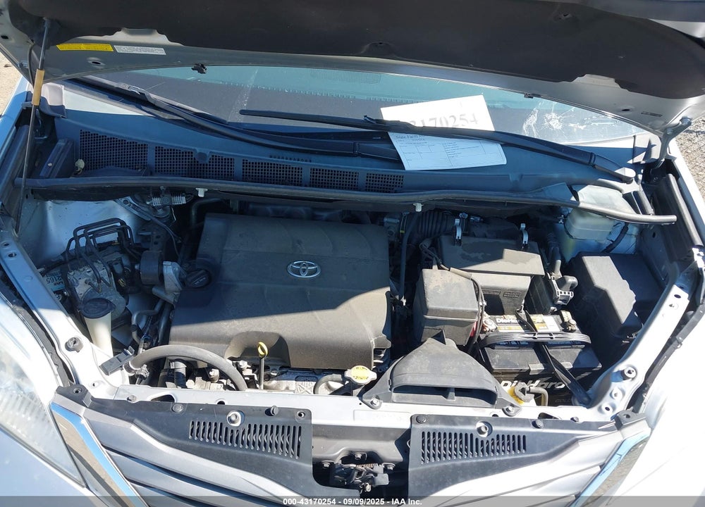 2014 TOYOTA SIENNA XLE 7 PASSENGER VIN: 5TDDK3DC5ES076299