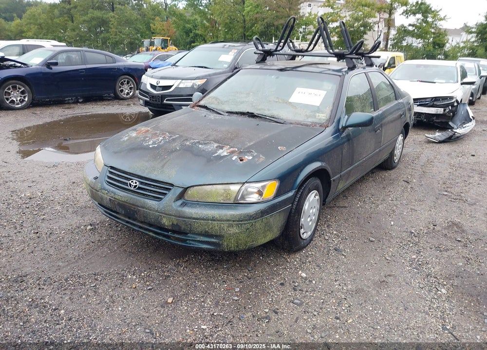 1997 TOYOTA CAMRY LE VIN: 4T1BG22K0VU127941