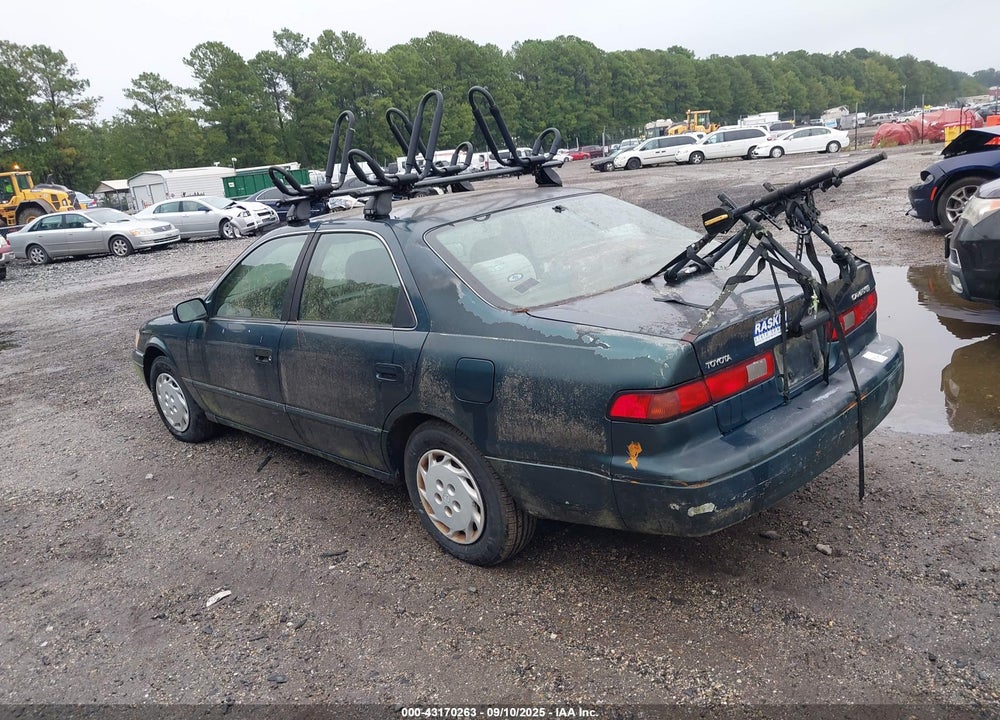 1997 TOYOTA CAMRY LE VIN: 4T1BG22K0VU127941
